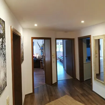 Am Waldrand Apartamento Kalletal